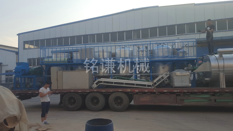 熬油精煉設備發貨